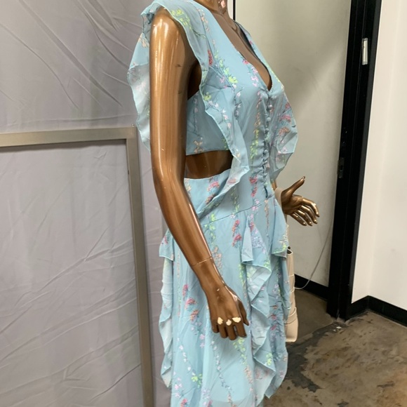 Dress - Picture 8 of 10